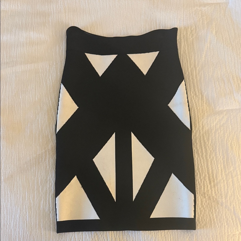 BCBGMaxAzria Black and White Pencil Skirt